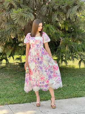 BLOOMING LACE