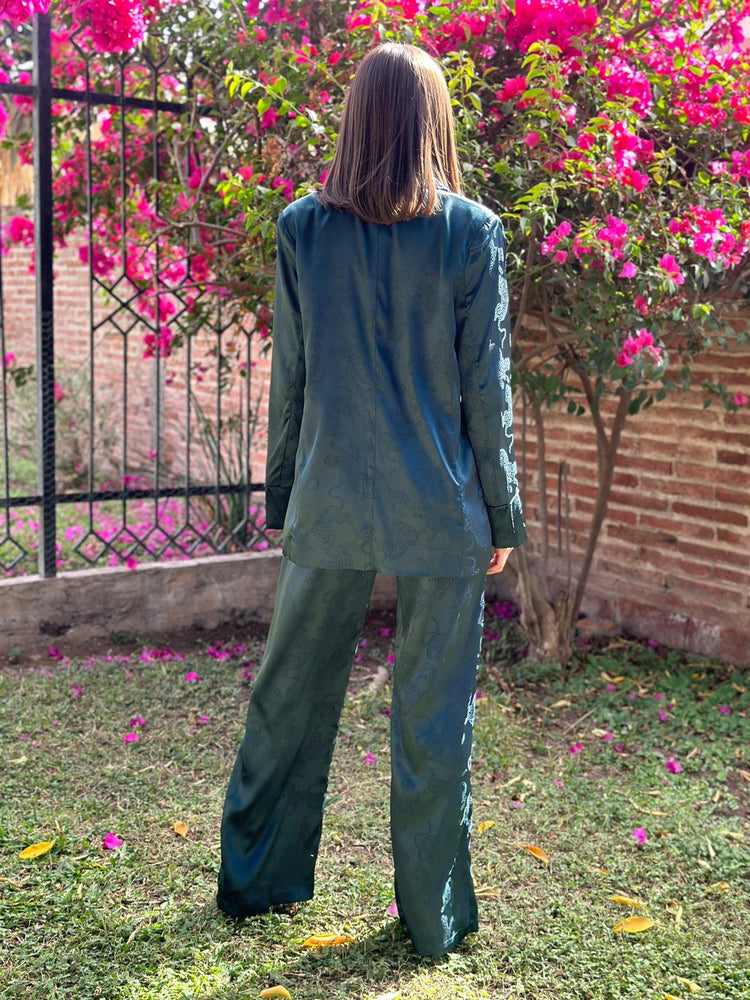 EMERALD LUXE