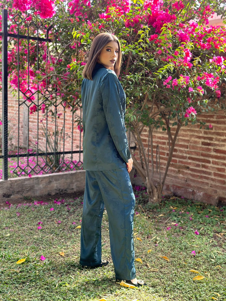 EMERALD LUXE